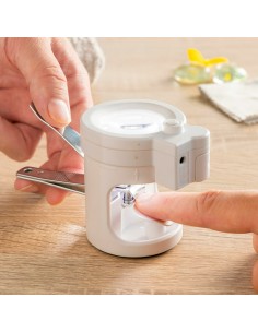 Coupe-ongles avec Lumière LED, Loupe et Lime Clail InnovaGoods