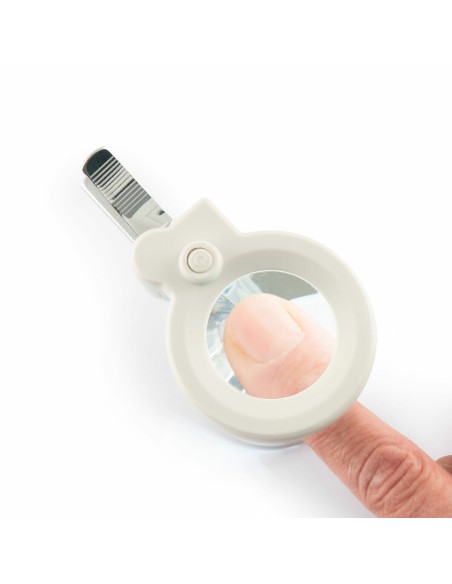 Coupe-ongles avec Lumière LED, Loupe et Lime Clail InnovaGoods