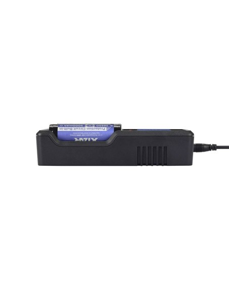 Chargeur de batterie Xtar VC4 Piles x 4