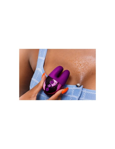 Masseur Couples Le Wand