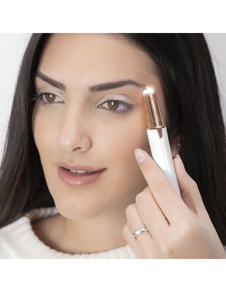 Tondeuse de Précision avec LED pour Poils du Visage InnovaGoods